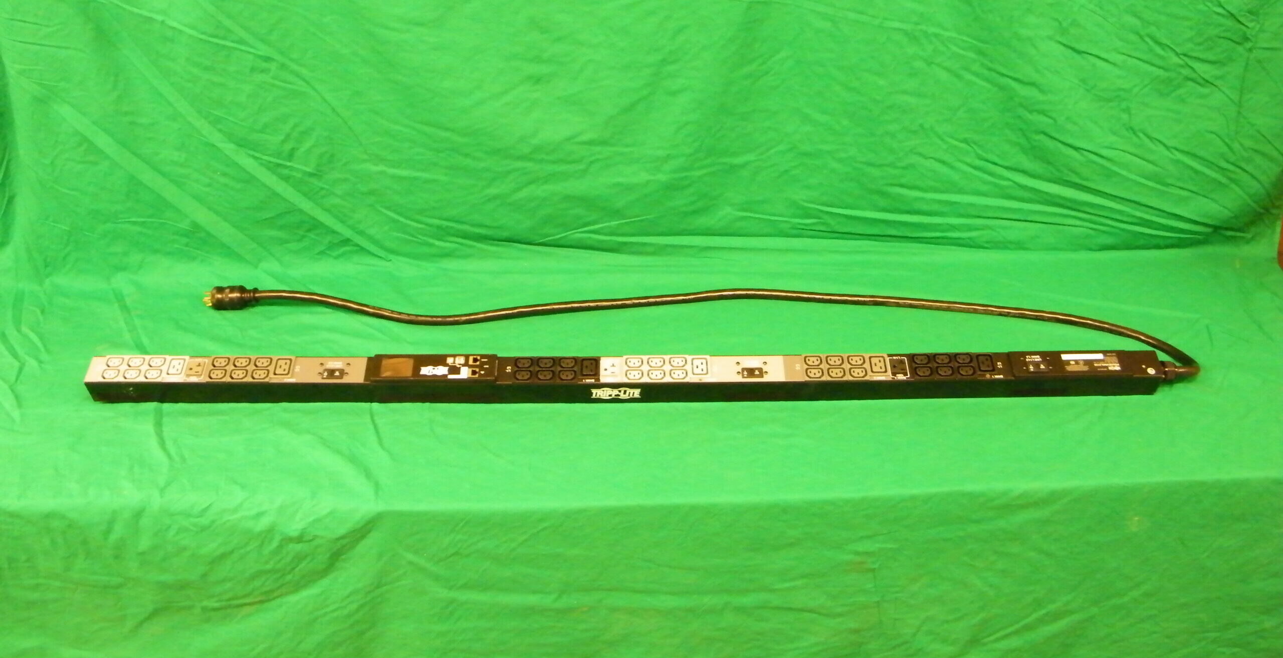 Tripp-Lite PDU3EVN6L2130